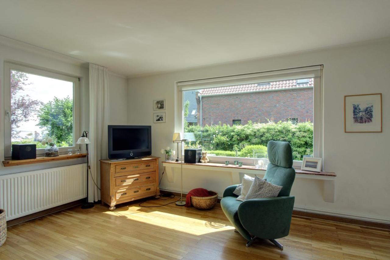 Haus Tapken Mit Meerblick Varel Exterior photo